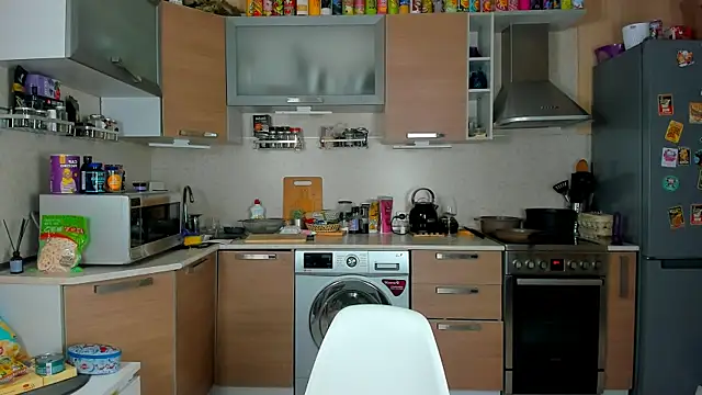 Snapshot of Bear_Beer130 chatting on April 4, 3:42 pm Bear Beer130 online show from April 4, 3:42 pm