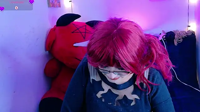 Snapshot of MiaVelvetDoll chatting on September 9, 1:43 pm MiaVelvetDoll online show from September 9, 1:43 pm