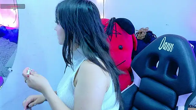 Snapshot of MiaVelvetDoll chatting on October 10, 1:21 pm MiaVelvetDoll online show from October 10, 1:21 pm