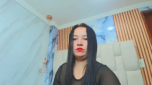 Snapshot of CharlotteSchmidtt chatting on October 13, 11:32 am CharlotteSchmidtt online show from October 13, 11:32 am