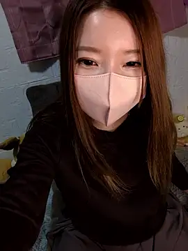 Snapshot of yuuhichan chatting on March 31, 2:35 am yuuhichan online show from March 31, 2:35 am