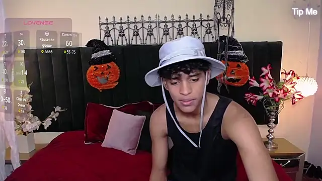 jhos padill online show from November 3, 1:23 pm