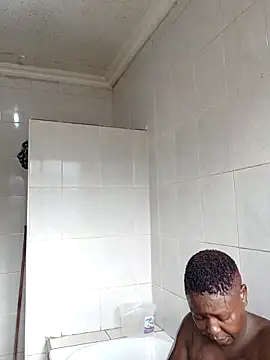 Snapshot of DarkQueen_94 chatting on March 14, 5:57 am DarkQueen 94 online show from March 14, 5:57 am