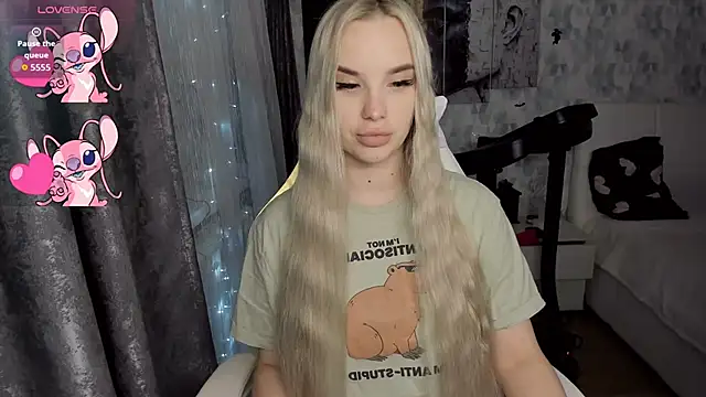 KiraKrox online show from November 20, 6:18 pm