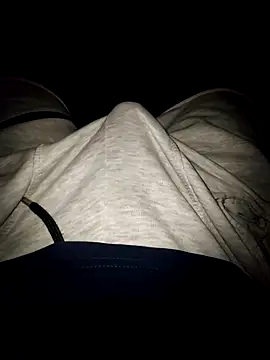 RaoufDz17cm online show from September 26, 9:30 pm