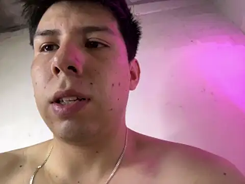 Axel es online show from March 23, 7:40 pm