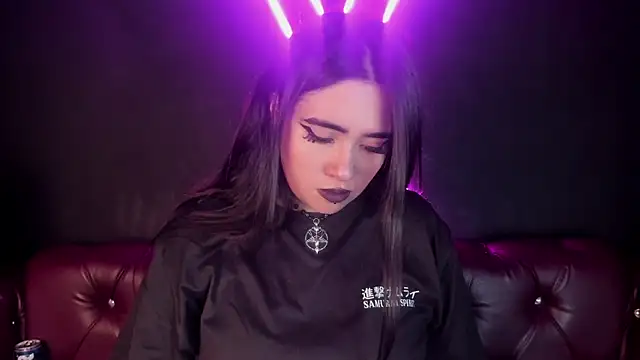 Lilith Zenith online show from October 10, 3:05 am