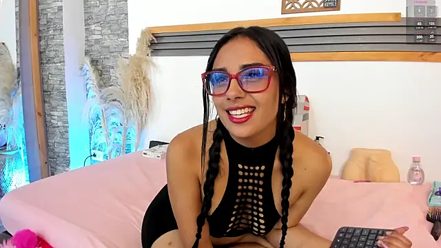 Sarita  love online show from March 30, 1:39 am