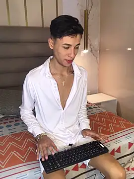 AmadeoDesanti online show from September 13, 11:43 am