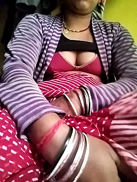 Snapshot of Gopika_Dudi chatting on February 18, 2:18 am Gopika Dudi online show from February 18, 2:18 am