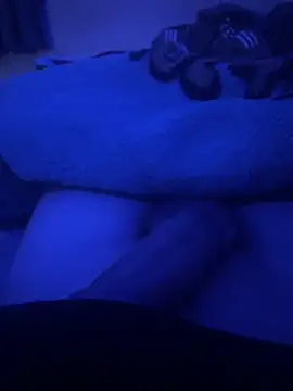 Snapshot of penegordo25- chatting on April 2, 12:08 am penegordo25- online show from April 2, 12:08 am