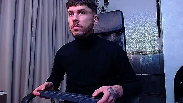 JonahShaw online show from October 1, 4:29 am