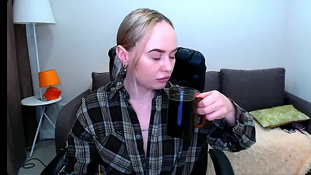 LiluMoon   online show from March 31, 11:32 am