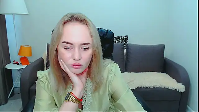 LiluMoon   online show from May 17, 11:17 am
