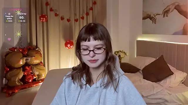 Lisa Blossom online show from February 19, 6:09 am