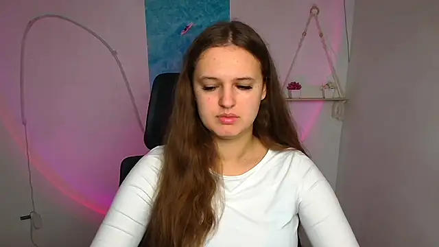 Aurora White online show from October 28, 6:28 am