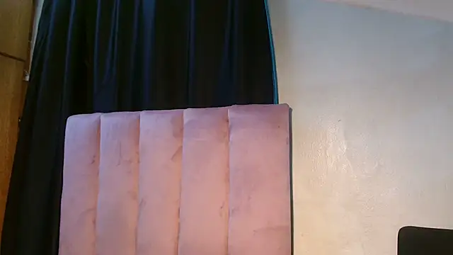 RoxyLuv77 online show from October 1, 12:16 am