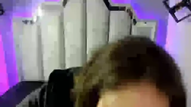 Snapshot of _Emily_rosee_ chatting on October 17, 11:24 am Emily rosee online show from October 17, 11:24 am