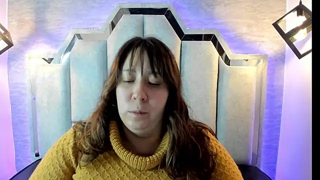 Snapshot of _Emily_rosee_ chatting on October 28, 11:14 am Emily rosee online show from October 28, 11:14 am