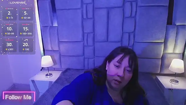  Emily rosee  online show from February 7, 12:31 pm