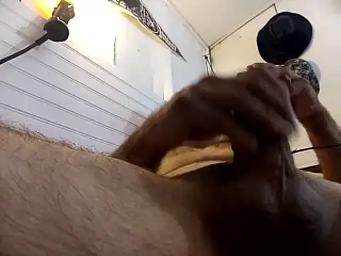 Southerngent1979 online show from November 2, 5:43 am