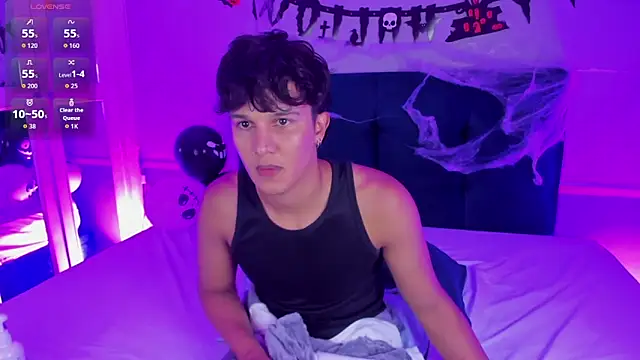 Leo Savage  online show from October 17, 4:04 am