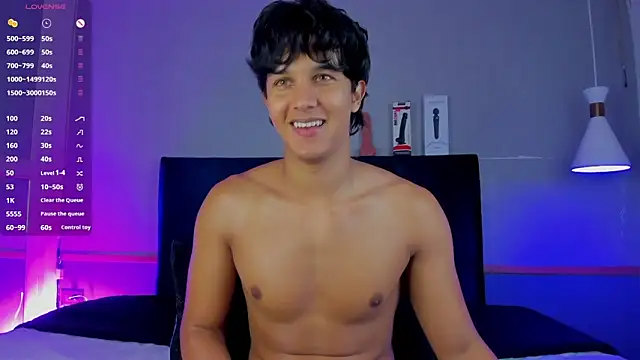 Leo Savage  online show from November 16, 3:45 am