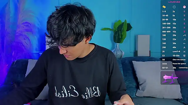 Leo Savage  online show from January 7, 3:42 am