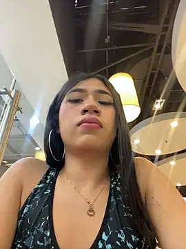 Snapshot of LiaSaenz27 chatting on October 8, 2:25 pm LiaSaenz27 online show from October 8, 2:25 pm