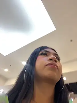 Snapshot of LiaSaenz27 chatting on October 24, 3:08 pm LiaSaenz27 online show from October 24, 3:08 pm