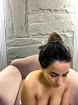 Snapshot of CamileX chatting on October 23, 1:54 pm CamileX online show from October 23, 1:54 pm