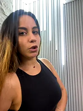 Snapshot of CamileX chatting on October 30, 2:18 pm CamileX online show from October 30, 2:18 pm