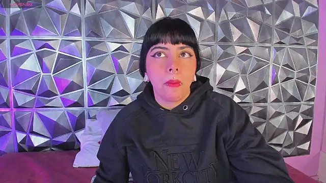 emily-santoss online show from October 21, 1:56 pm