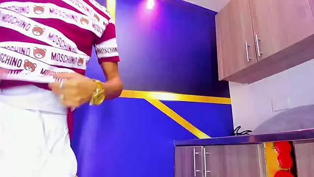 Snapshot of gustavo_saaled19_ chatting on September 29, 7:30 pm gustavo saaled19  online show from September 29, 7:30 pm