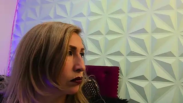 LilyQueen cg online show from September 26, 5:50 pm