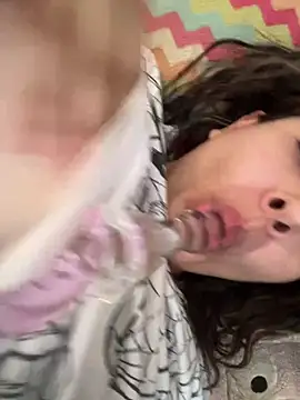 maru0424  online show from February 19, 4:14 pm