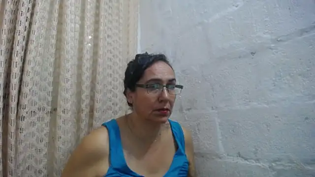 gabbyparker  online show from March 16, 9:13 am