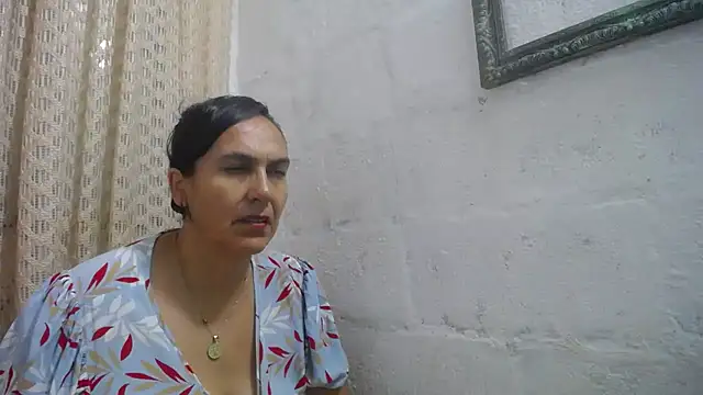 gabbyparker  online show from May 14, 9:38 am