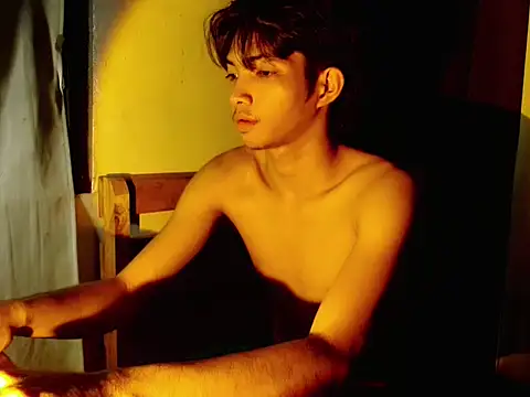 addicted to alex online show from December 4, 8:12 am