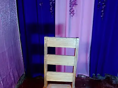 addicted to alex online show from December 21, 1:40 pm