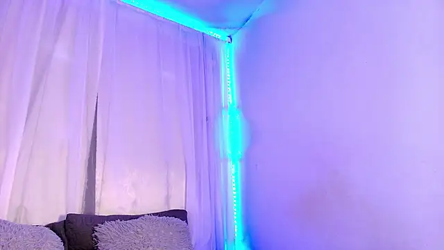 LilyRousee online show from February 14, 7:32 pm