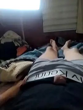 Snapshot of Antonioking45 chatting on March 16, 3:45 am Antonioking45 online show from March 16, 3:45 am