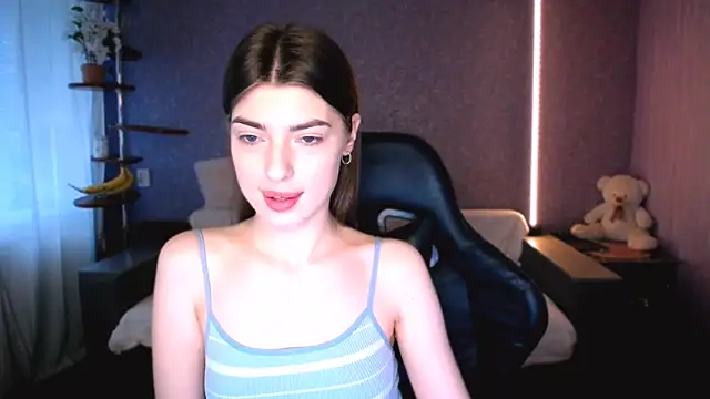 Dianaa Lee0 online show from June 7, 1:59 pm