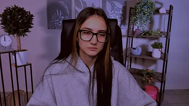 Snapshot of olivianorton chatting on October 12, 3:11 pm olivianorton online show from October 12, 3:11 pm