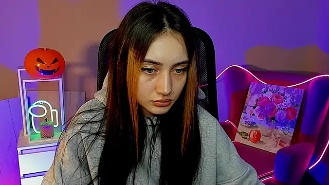 Snapshot of olivianorton chatting on October 27, 3:38 pm olivianorton online show from October 27, 3:38 pm