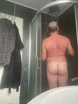 Snapshot of naughtygrandad1 chatting on January 9, 11:35 am naughtygrandad1 online show from January 9, 11:35 am