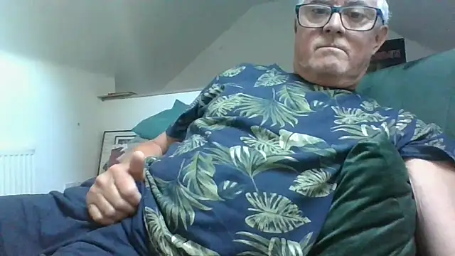 naughtygrandad1 online show from May 13, 8:01 am