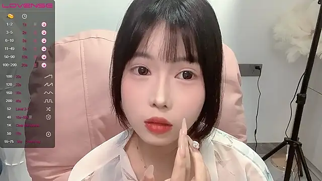 A SR 002 online show from September 24, 4:32 pm