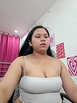 avery in paradisexx online show from May 12, 9:50 am