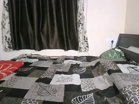 its me Rashmi online show from November 2, 1:57 pm